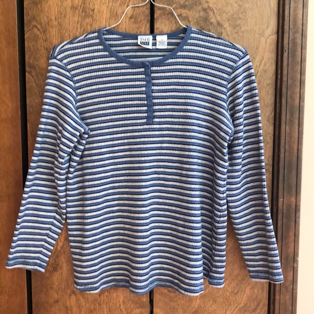 Maternity shirt